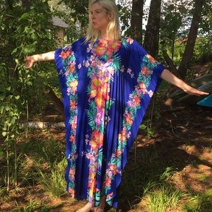 SOLD- Royal Creation. Fabulous Vintage Caftan.